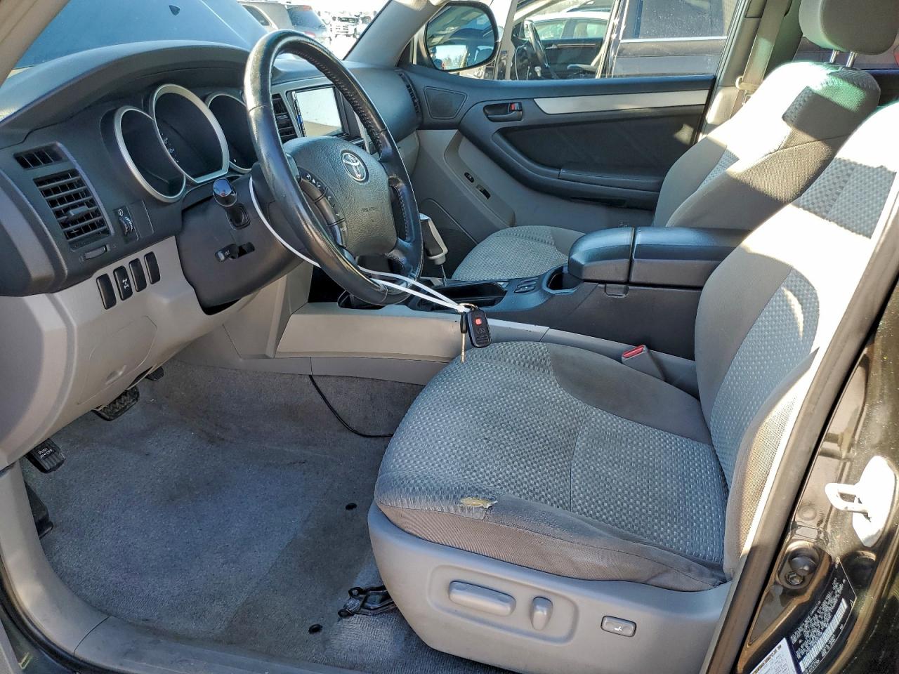 2006 TOYOTA 4RUNNER SR5 photo 7