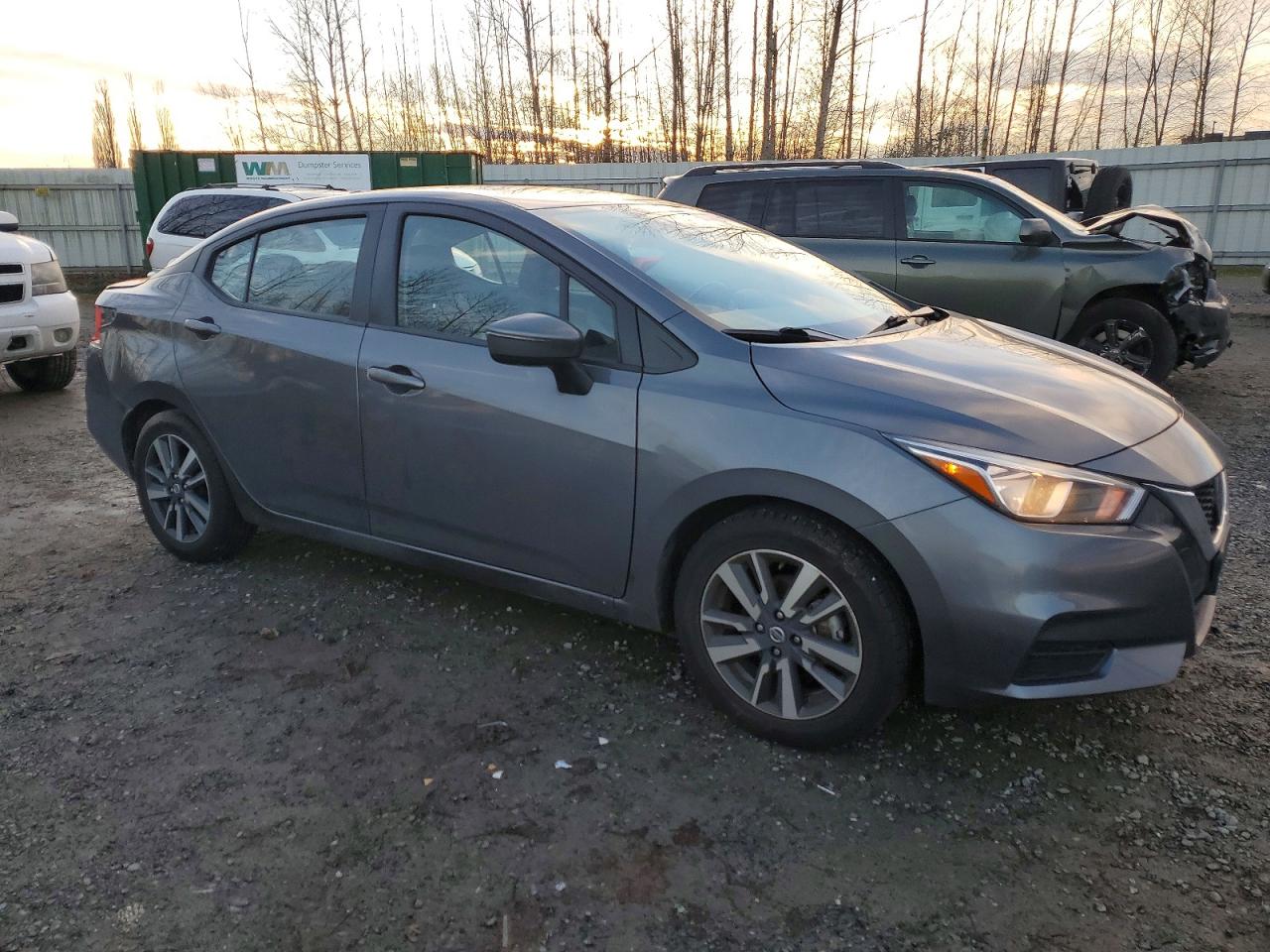 2021 NISSAN VERSA SV photo 4