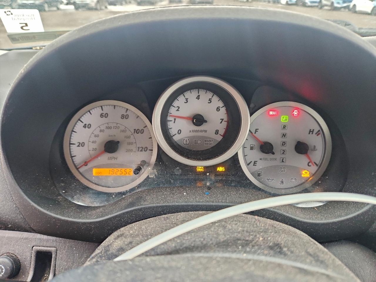 2004 TOYOTA RAV4 photo 17
