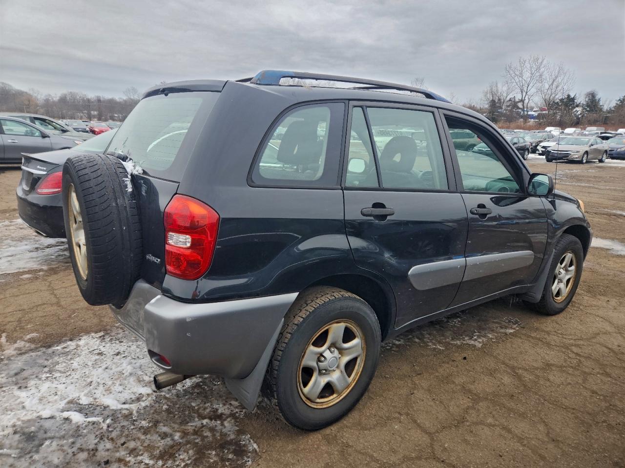 2004 TOYOTA RAV4 photo 5