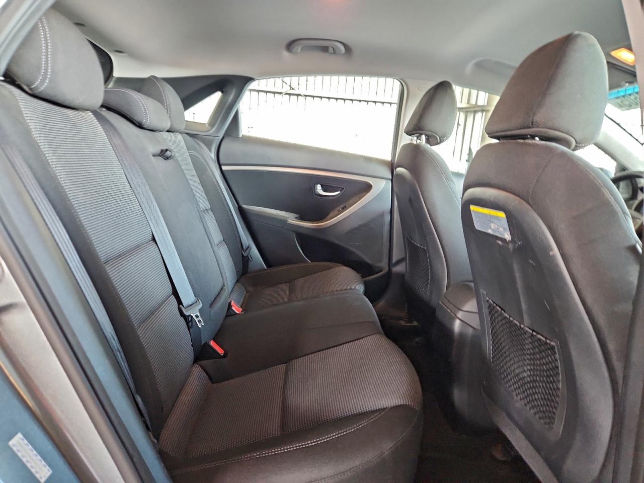 2016 HYUNDAI ELANTRA GT photo 10