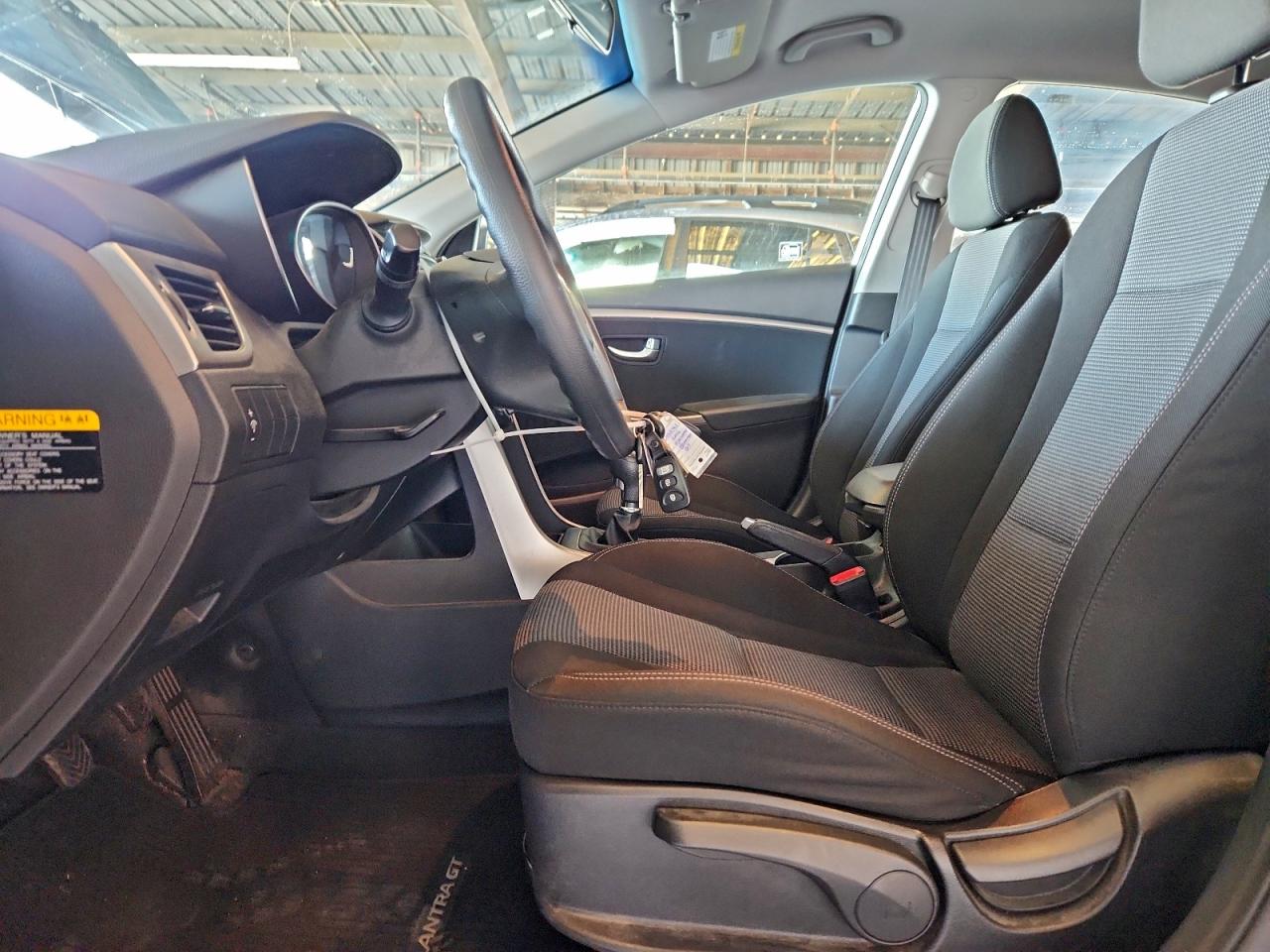 2016 HYUNDAI ELANTRA GT photo 7