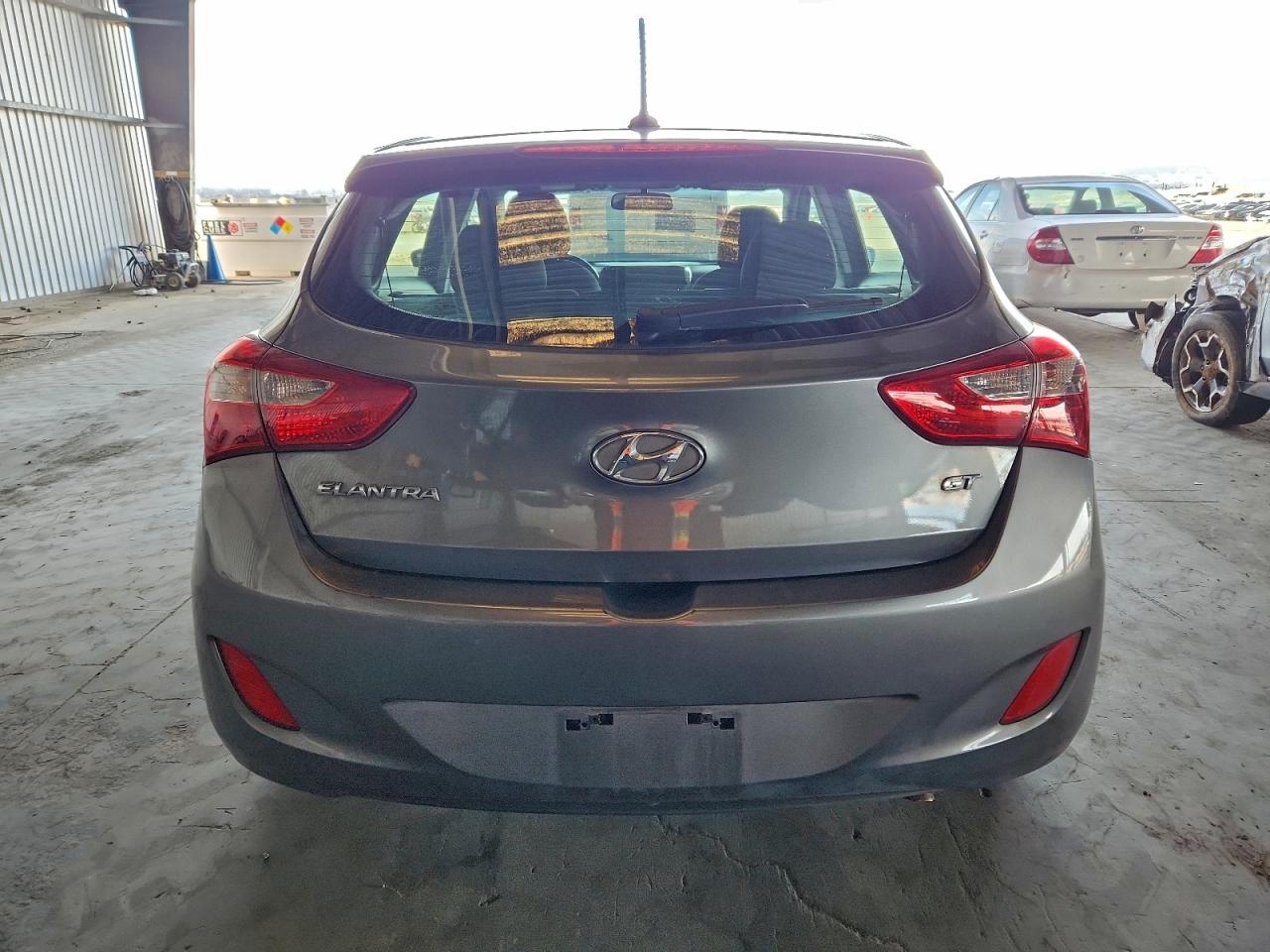 2016 HYUNDAI ELANTRA GT photo 6
