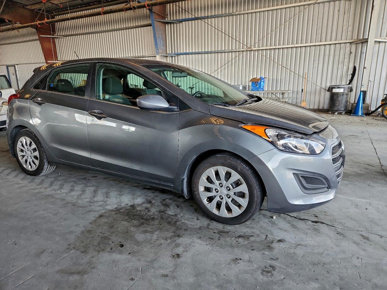 2016 HYUNDAI ELANTRA GT photo 4