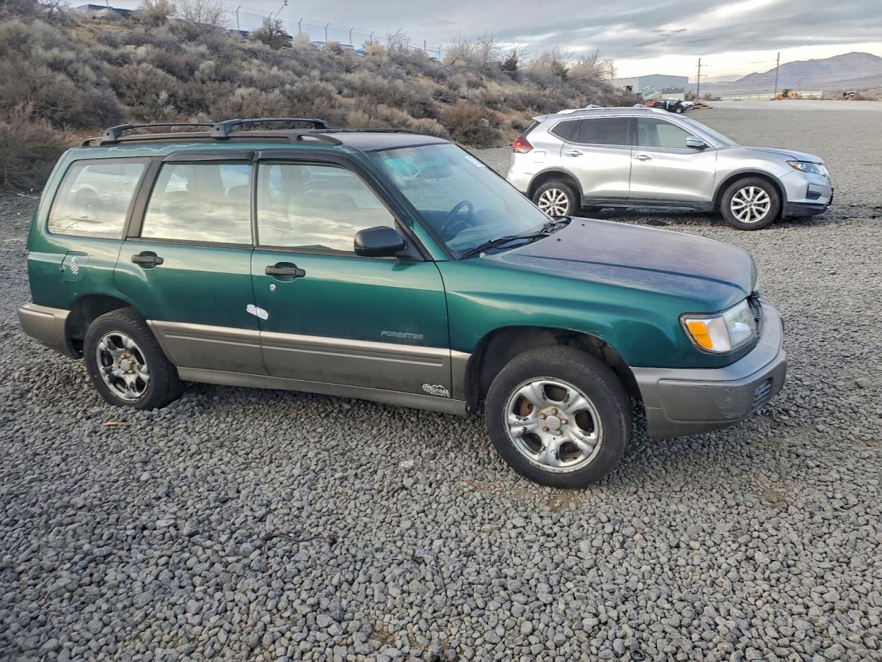 1999 SUBARU FORESTER S photo 4