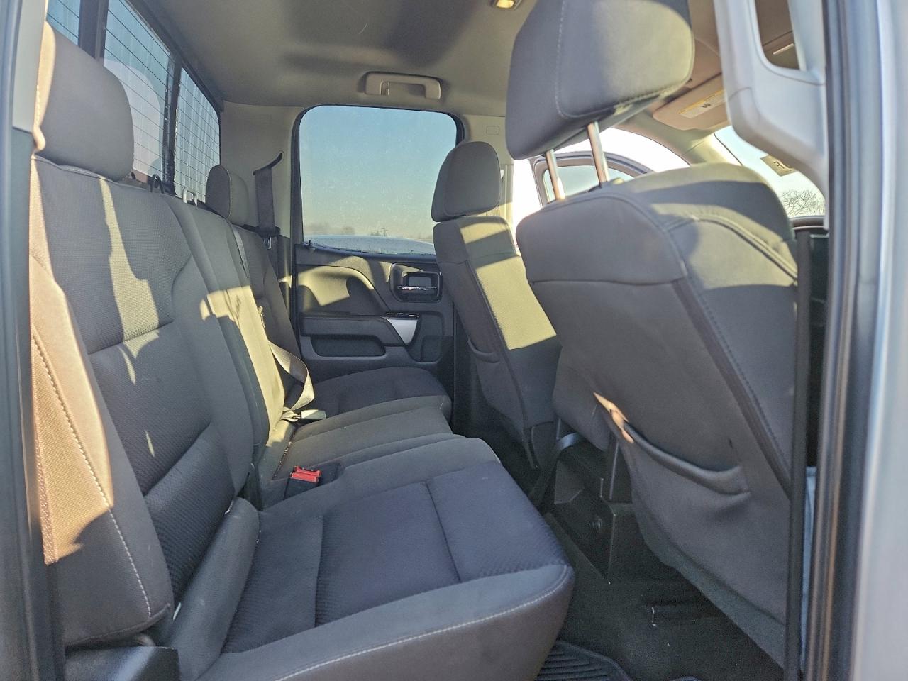 2018 CHEVROLET SILVERADO K1500 LT photo 10