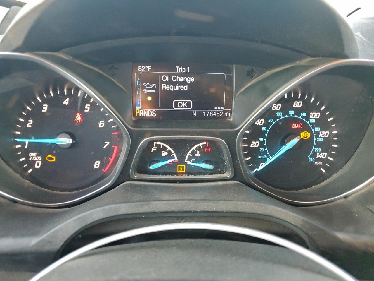 2016 FORD ESCAPE SE photo 9