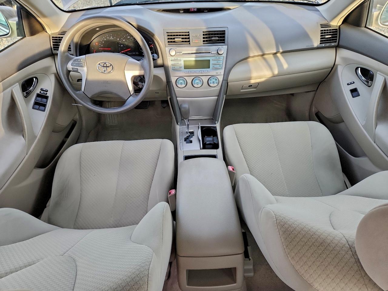 2009 TOYOTA CAMRY BASE photo 8