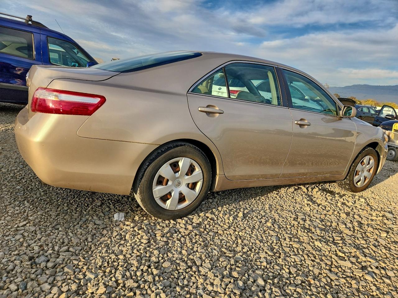 2009 TOYOTA CAMRY BASE photo 3