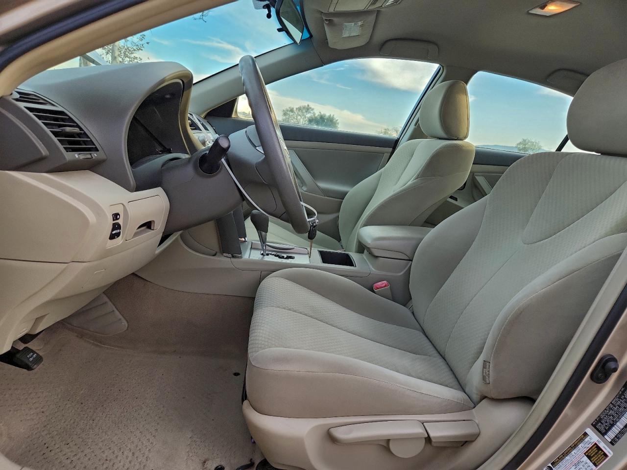 2009 TOYOTA CAMRY BASE photo 7