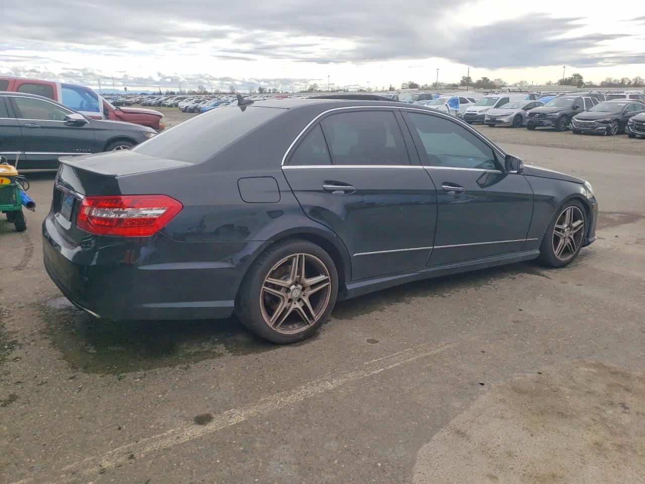 2011 MERCEDES-BENZ E 350 photo 3