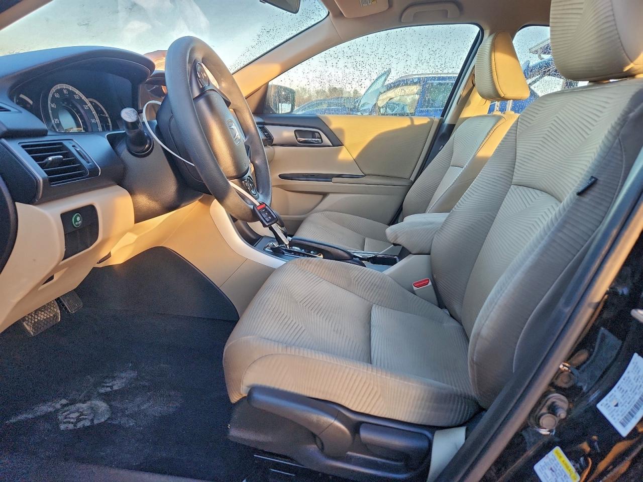 2014 HONDA ACCORD LX photo 13