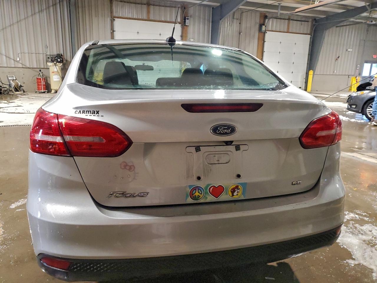 2015 FORD FOCUS SE photo 11