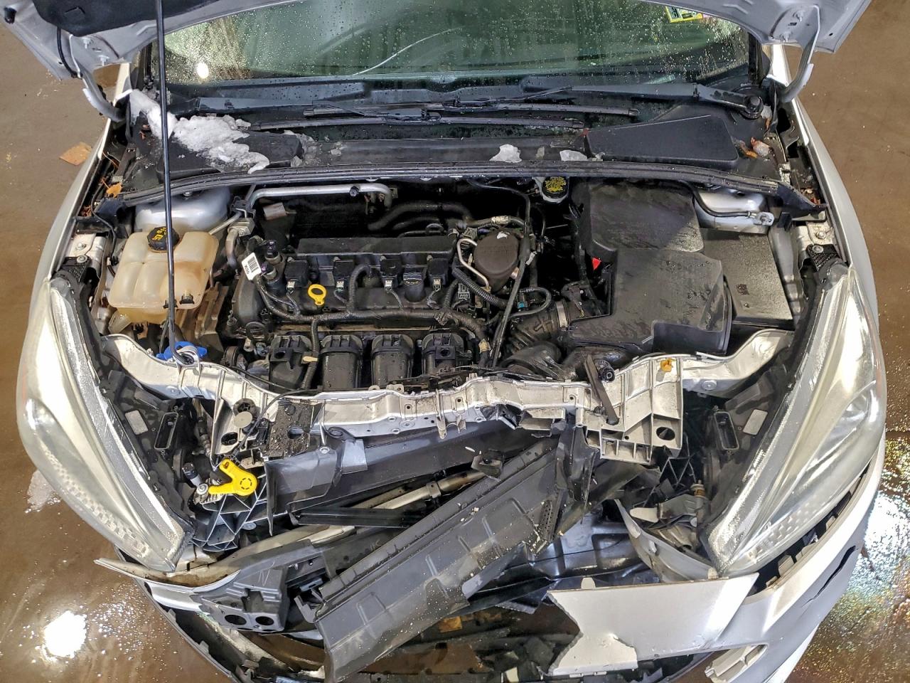 2015 FORD FOCUS SE photo 21