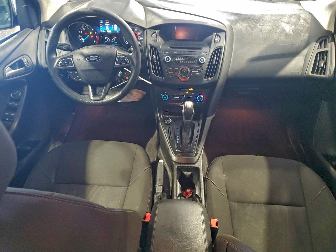 2015 FORD FOCUS SE photo 15
