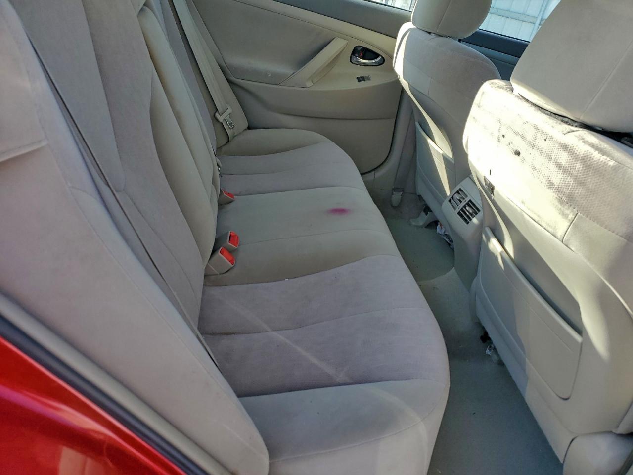 2010 TOYOTA CAMRY HYBRID photo 19