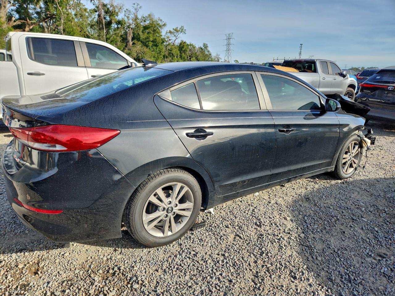 2017 HYUNDAI ELANTRA SE photo 3