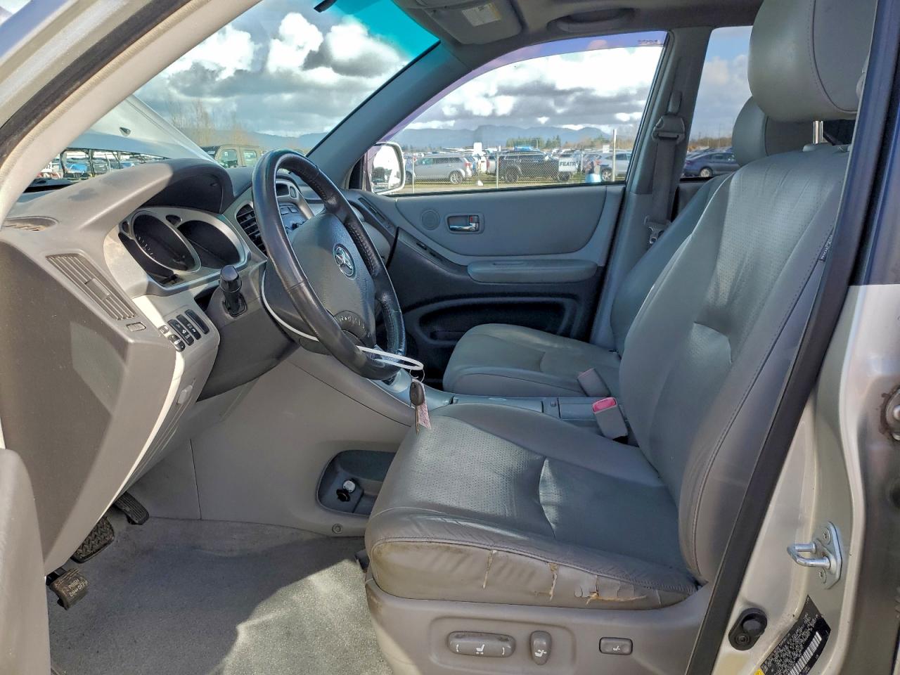 2007 TOYOTA HIGHLANDER SPORT photo 13