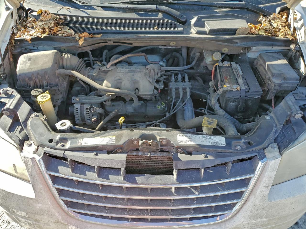 2010 CHRYSLER TOWN & COUNTRY TOURING photo 11