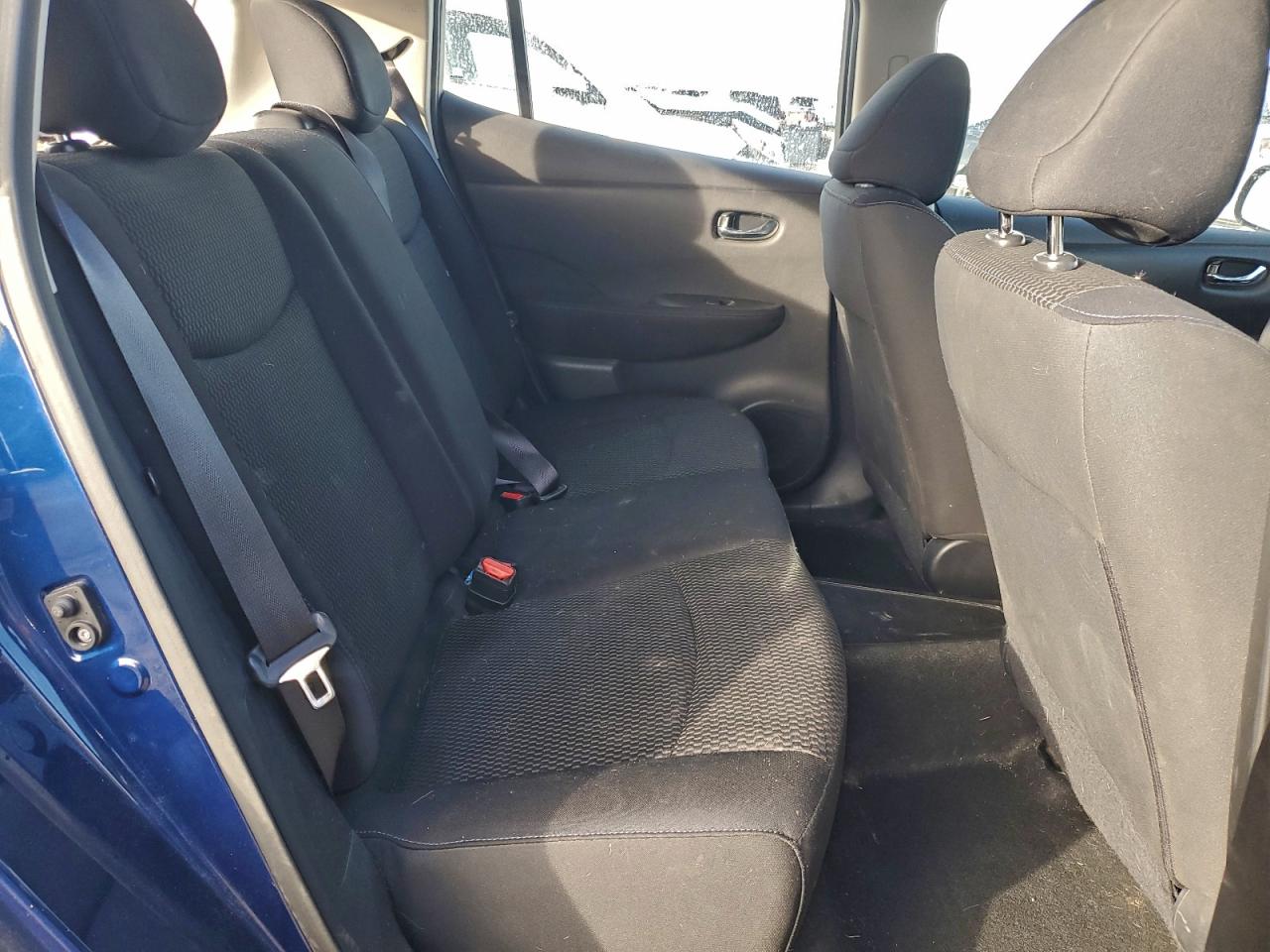 2016 NISSAN LEAF S photo 19