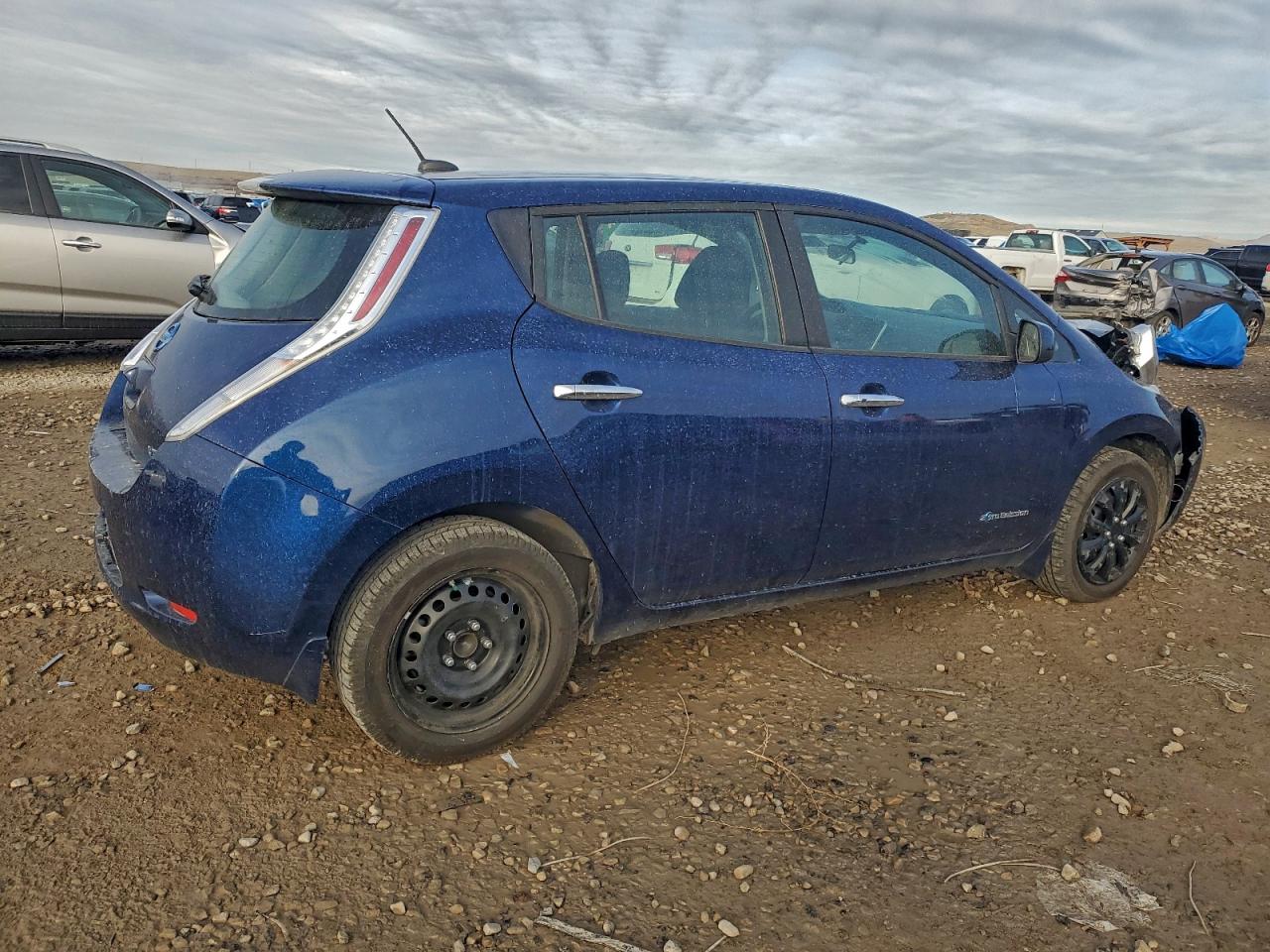 2016 NISSAN LEAF S photo 5