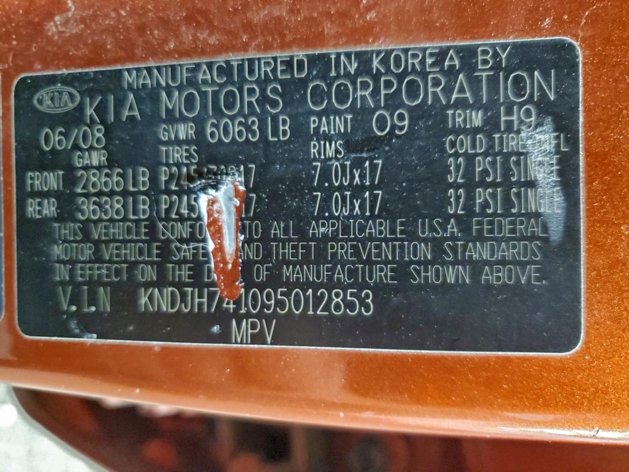 2009 KIA BORREGO LX photo 13