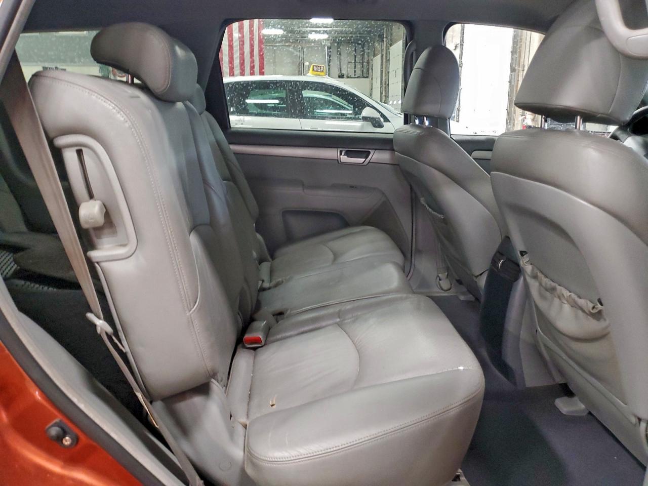 2009 KIA BORREGO LX photo 11