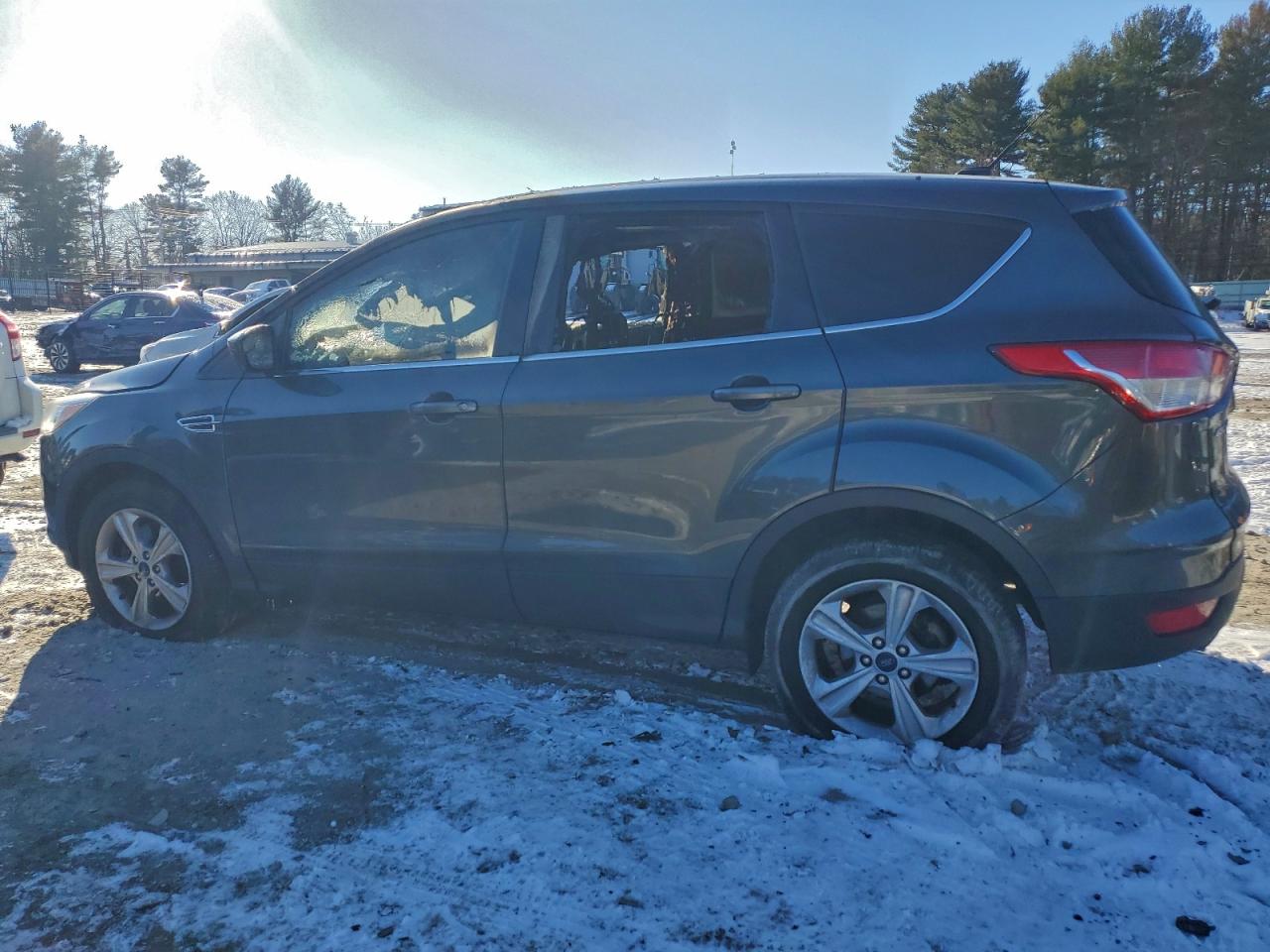 2016 FORD ESCAPE SE photo 2