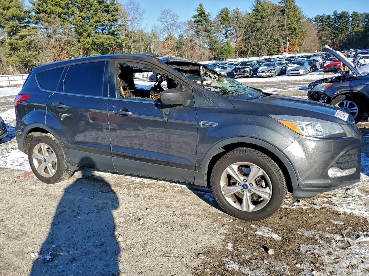 2016 FORD ESCAPE SE photo 4