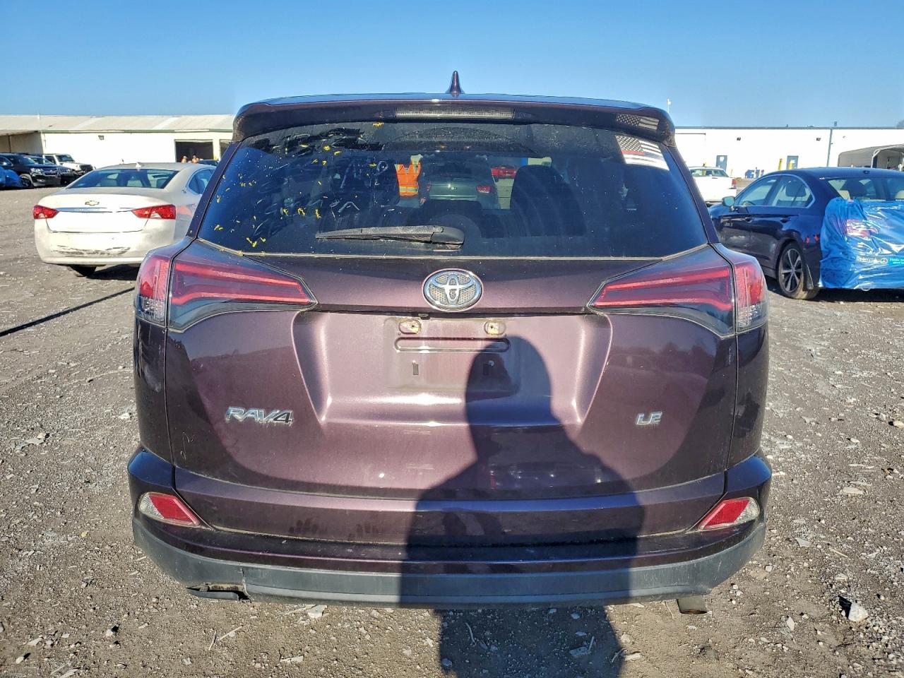 2018 TOYOTA RAV4 LE photo 16