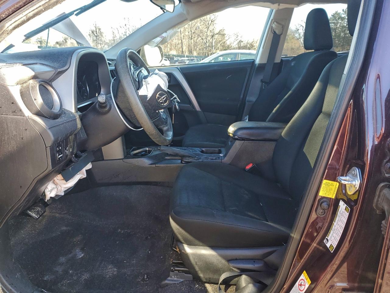 2018 TOYOTA RAV4 LE photo 19