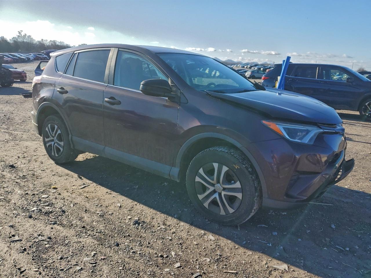 2018 TOYOTA RAV4 LE photo 10