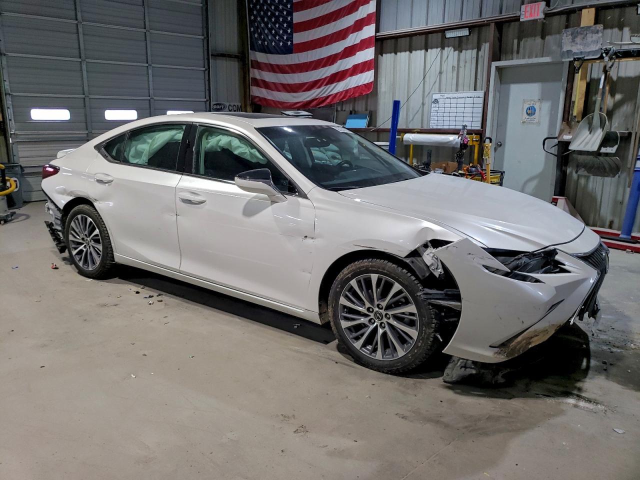 2021 LEXUS ES 250 BASE photo 4