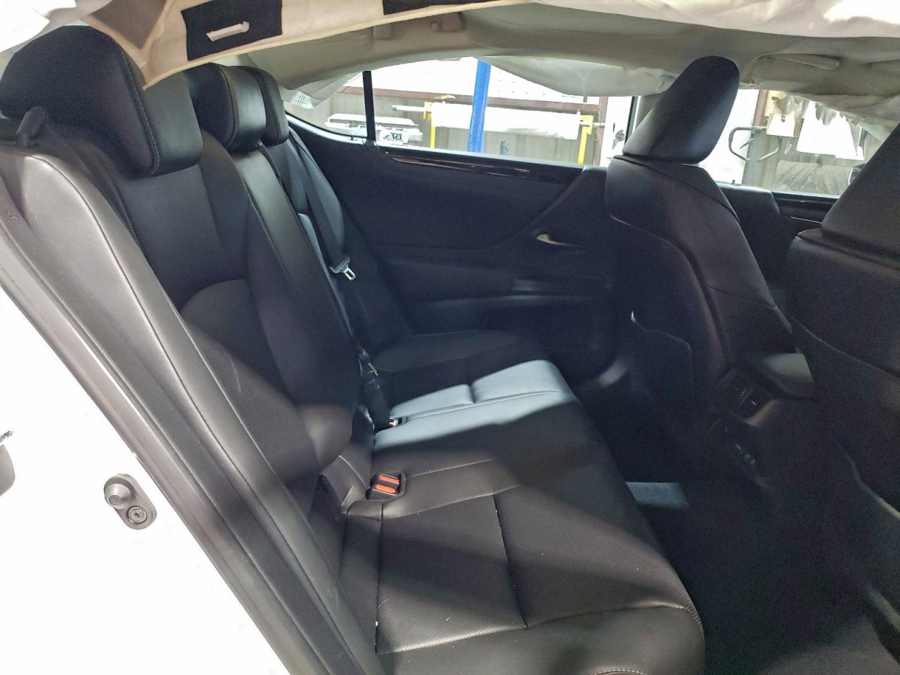 2021 LEXUS ES 250 BASE photo 10