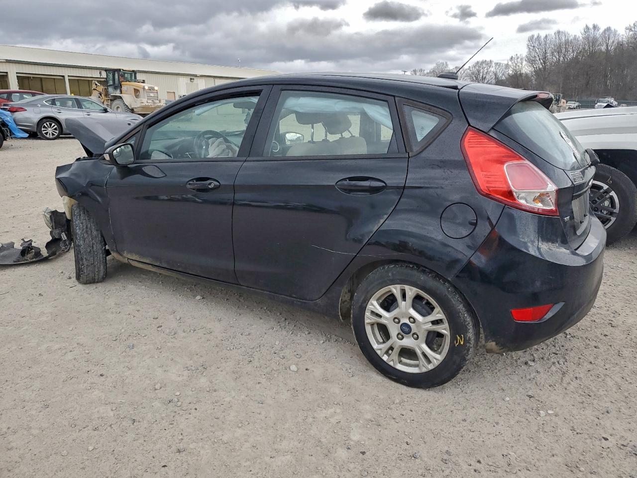 2016 FORD FIESTA SE photo 3