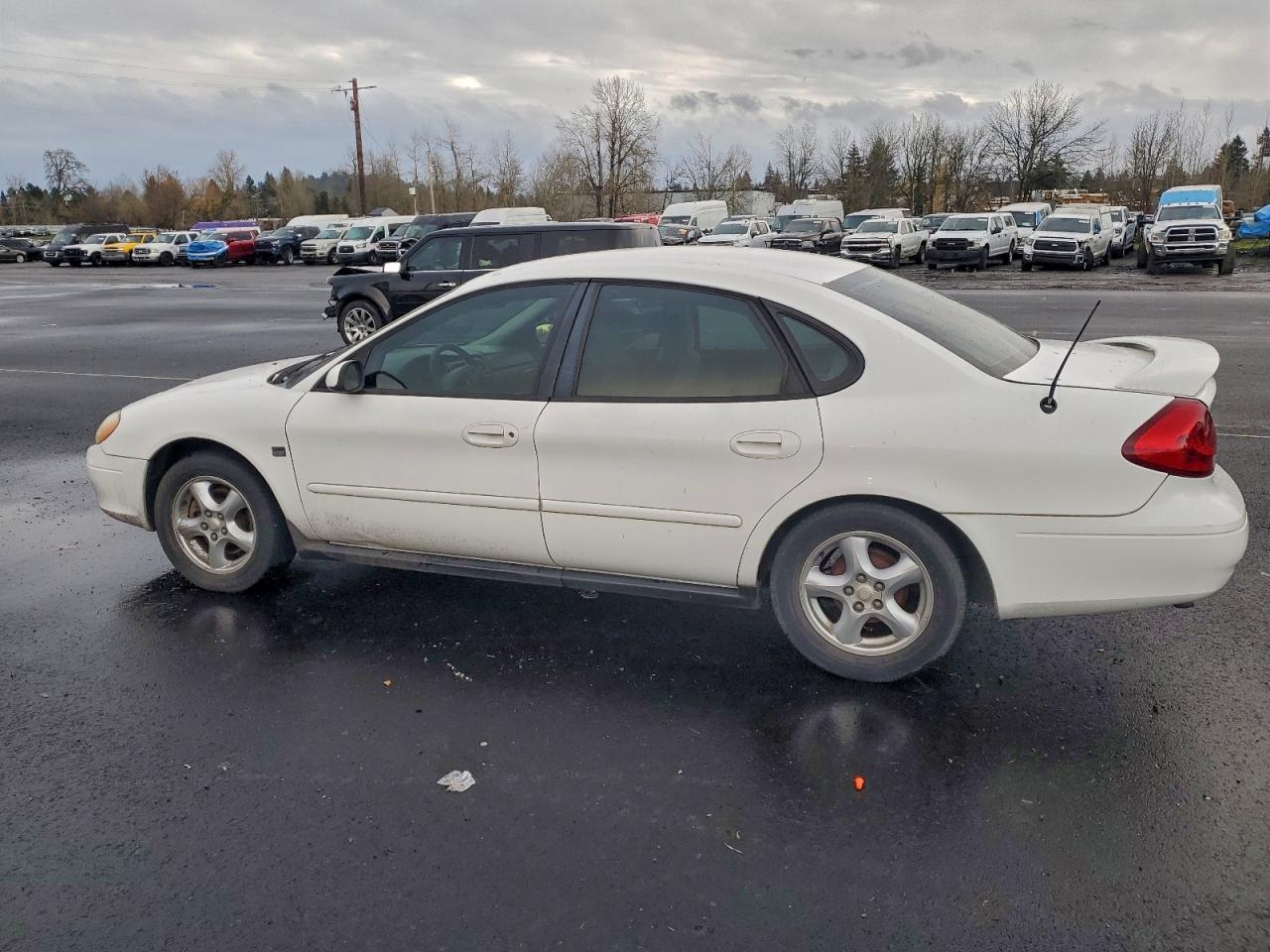 2003 FORD TAURUS photo 4