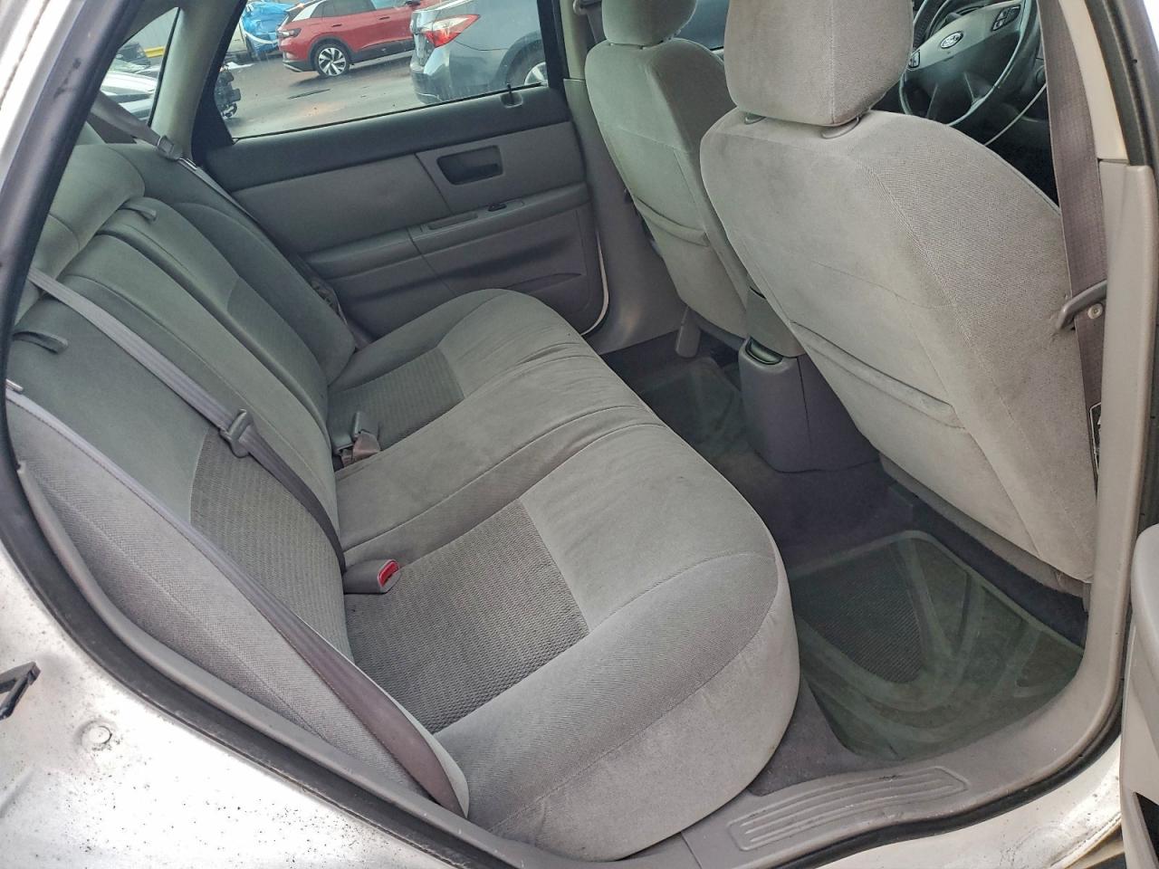 2003 FORD TAURUS photo 28