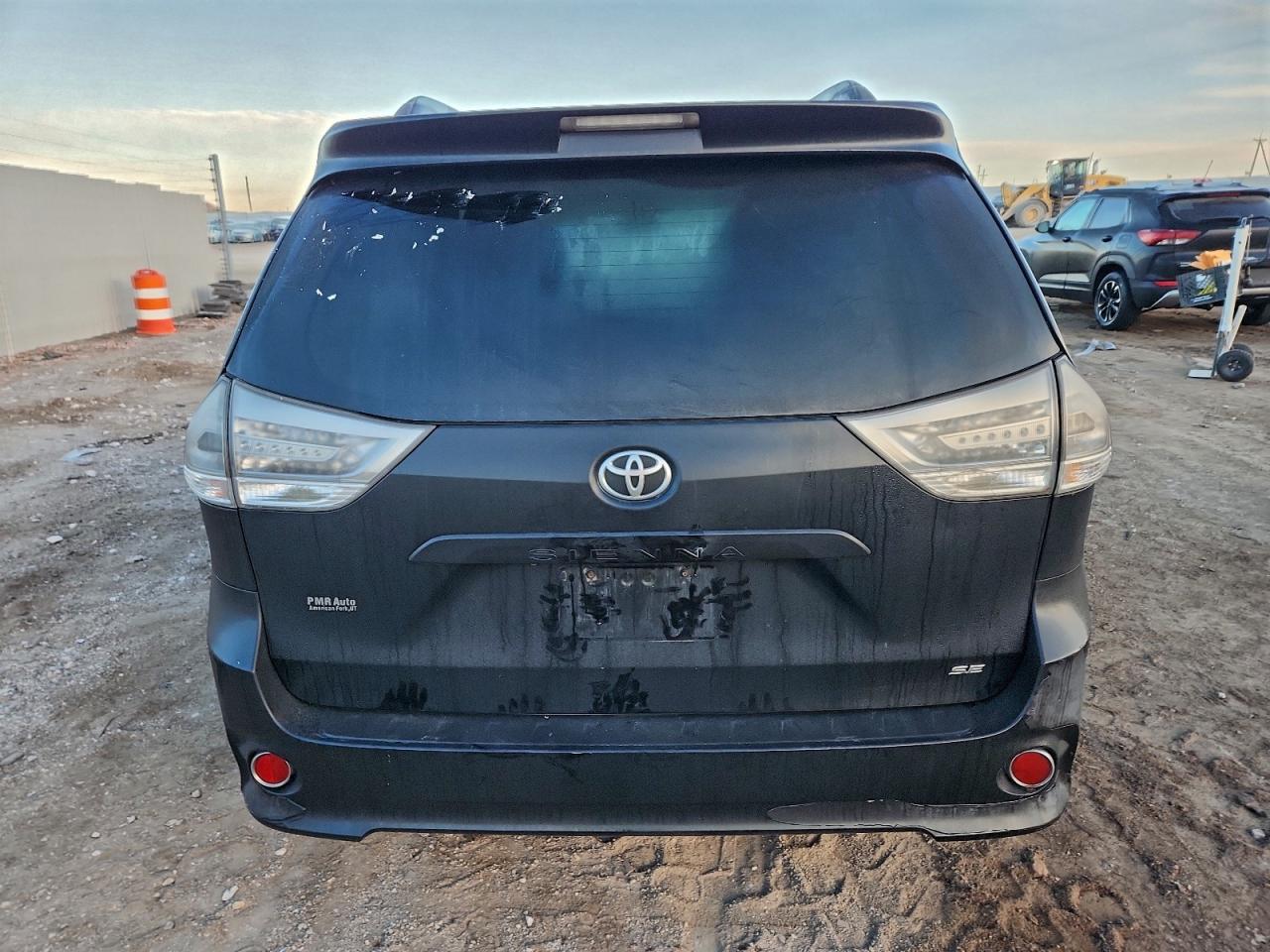 2013 TOYOTA SIENNA SPORT photo 11
