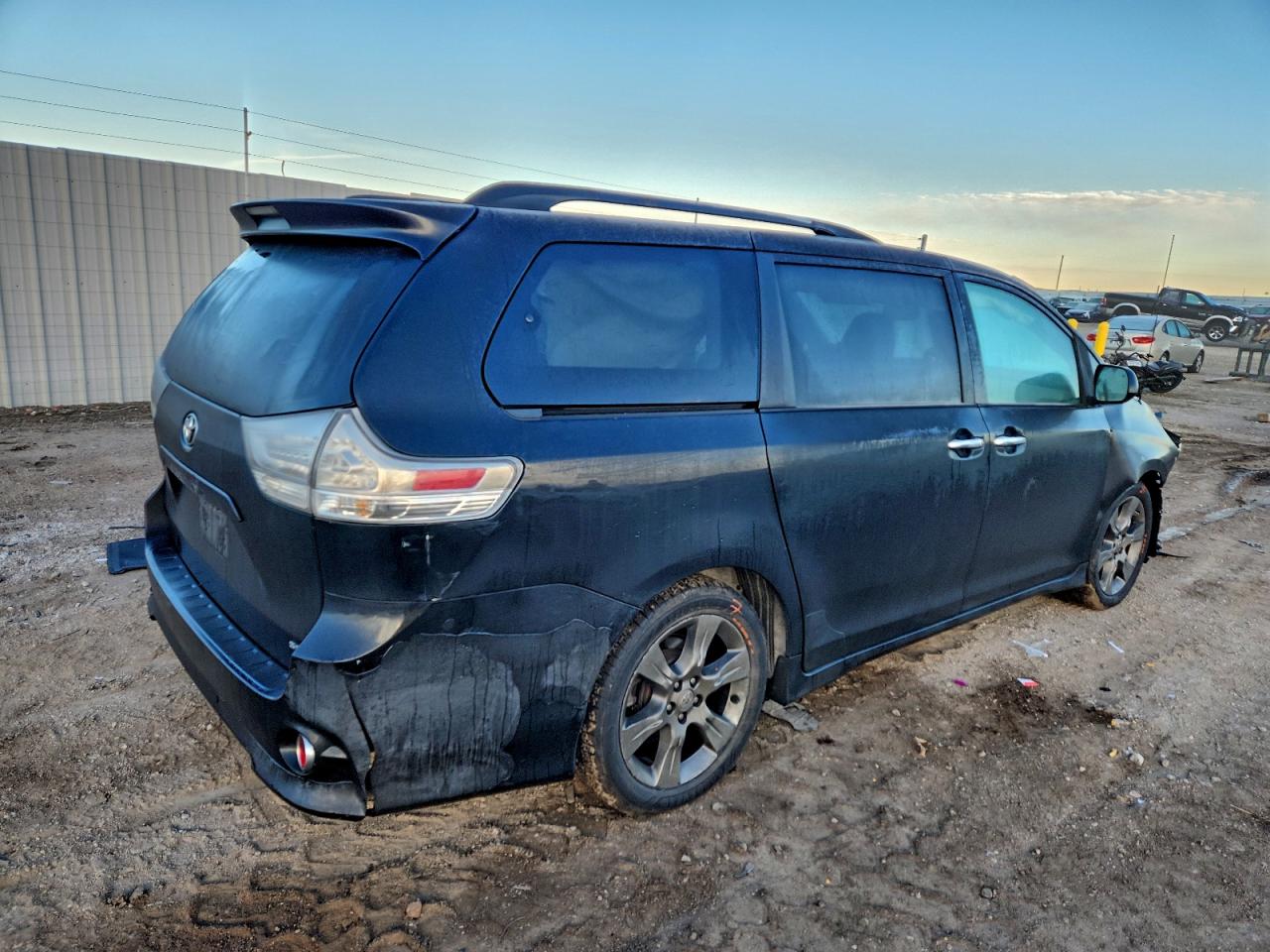2013 TOYOTA SIENNA SPORT photo 5