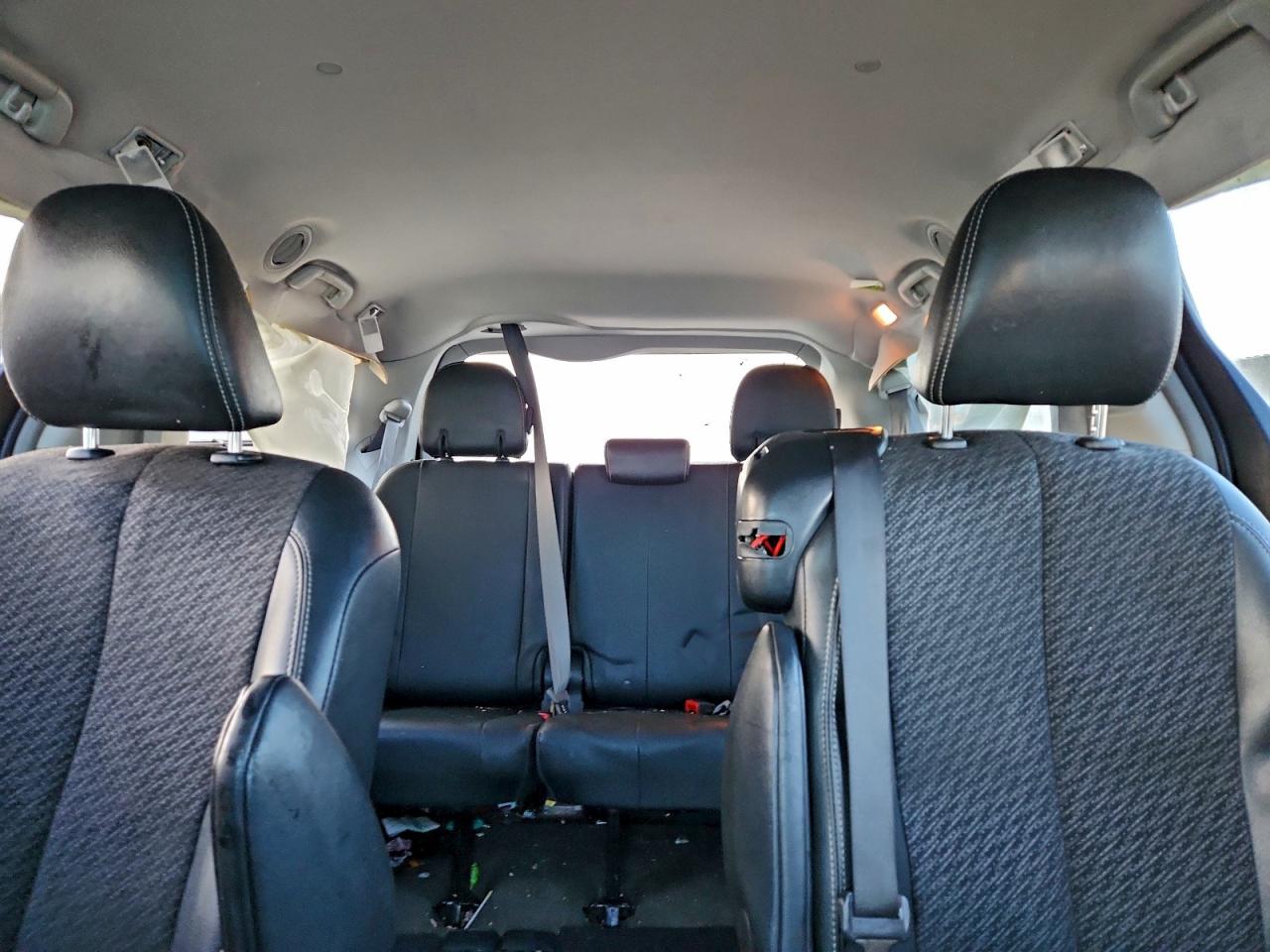 2013 TOYOTA SIENNA SPORT photo 19