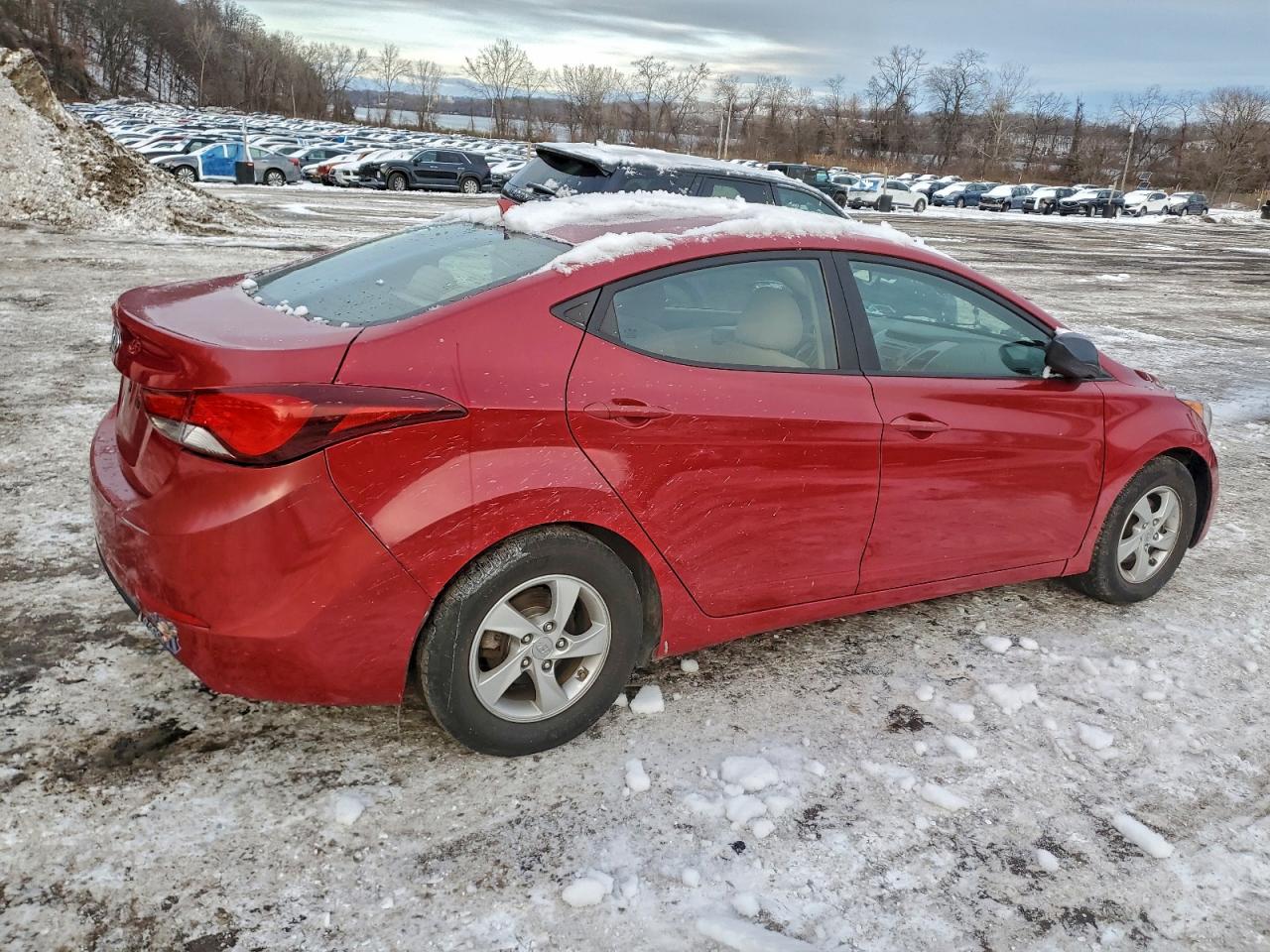 2015 HYUNDAI ELANTRA SE photo 3