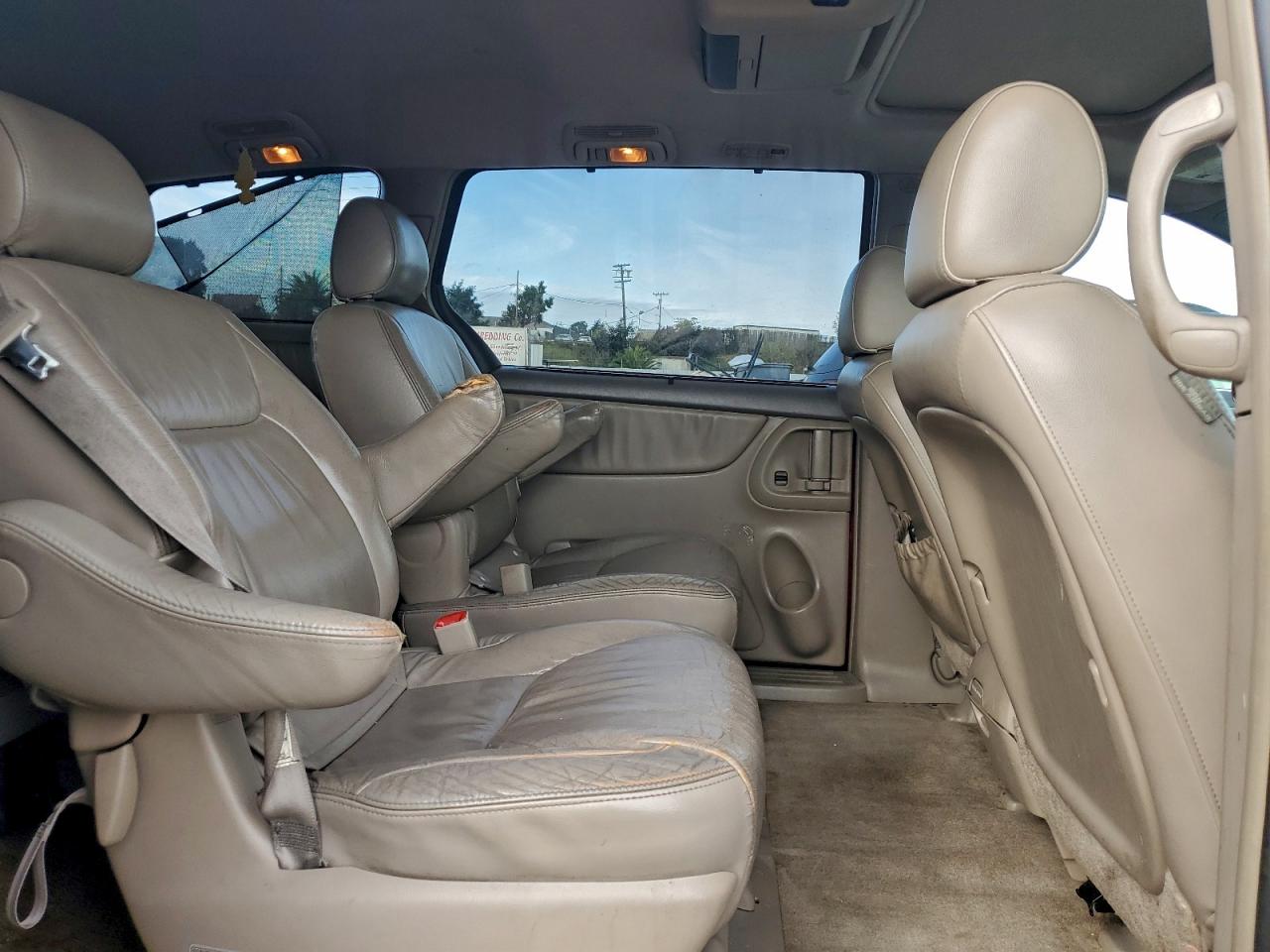 2006 TOYOTA SIENNA XLE photo 11