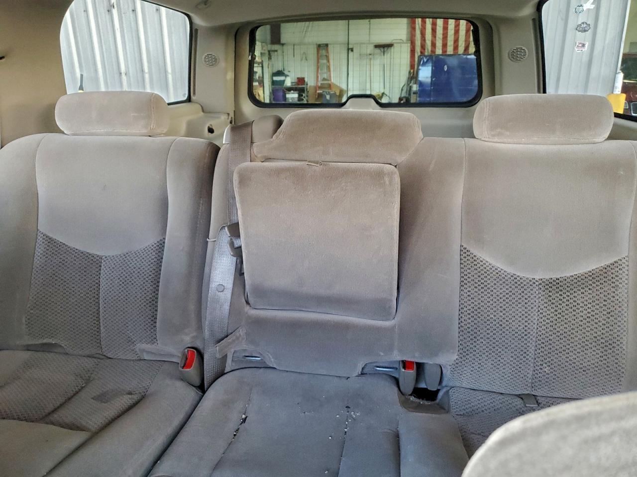 2003 CHEVROLET SUBURBAN K1500 photo 10