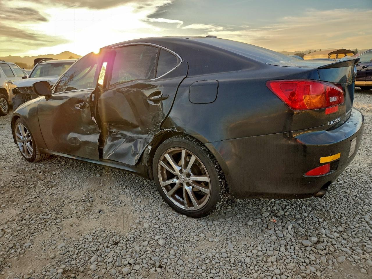 2007 LEXUS IS 250 photo 2