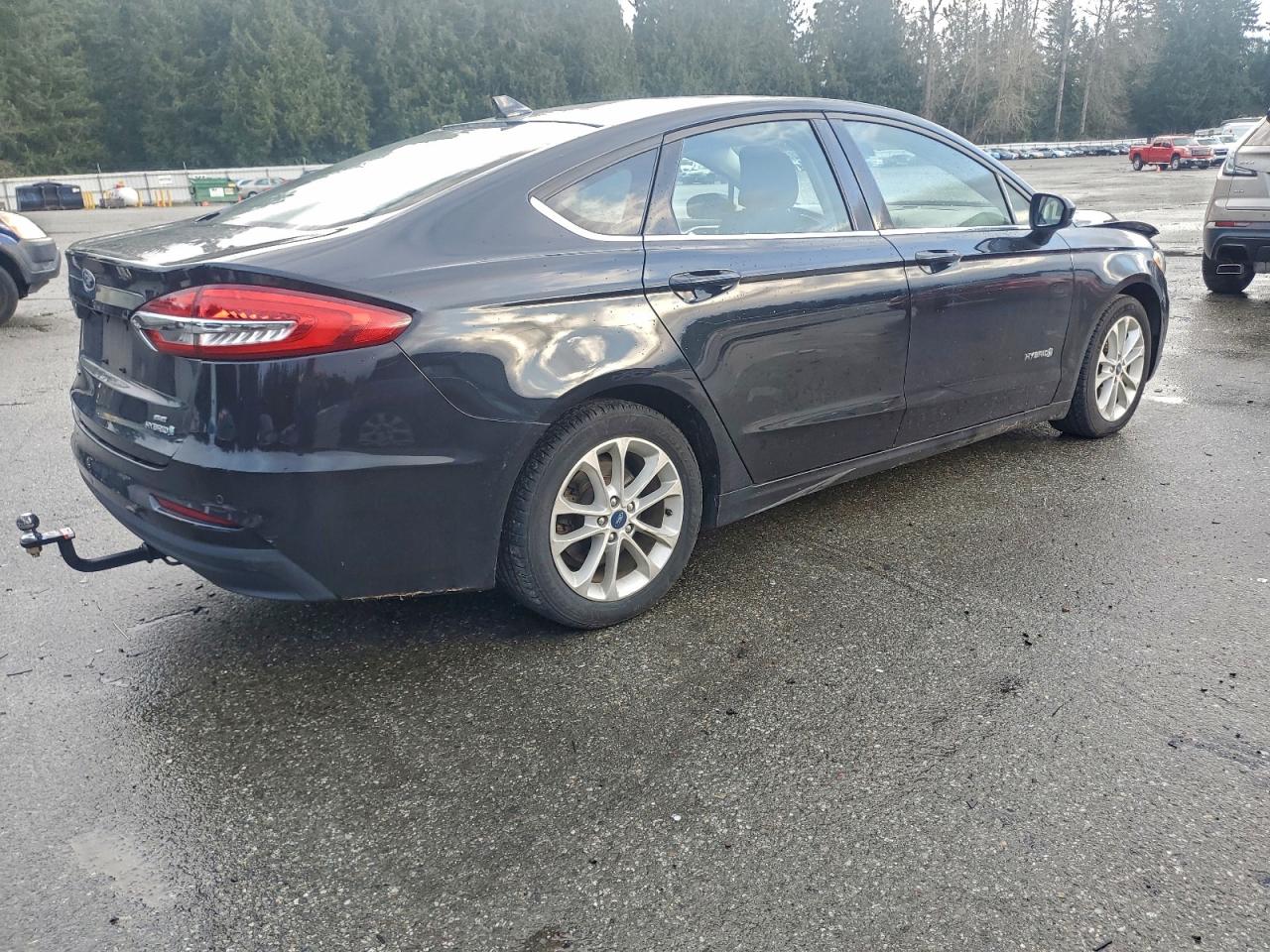 2019 FORD FUSION SE photo 3