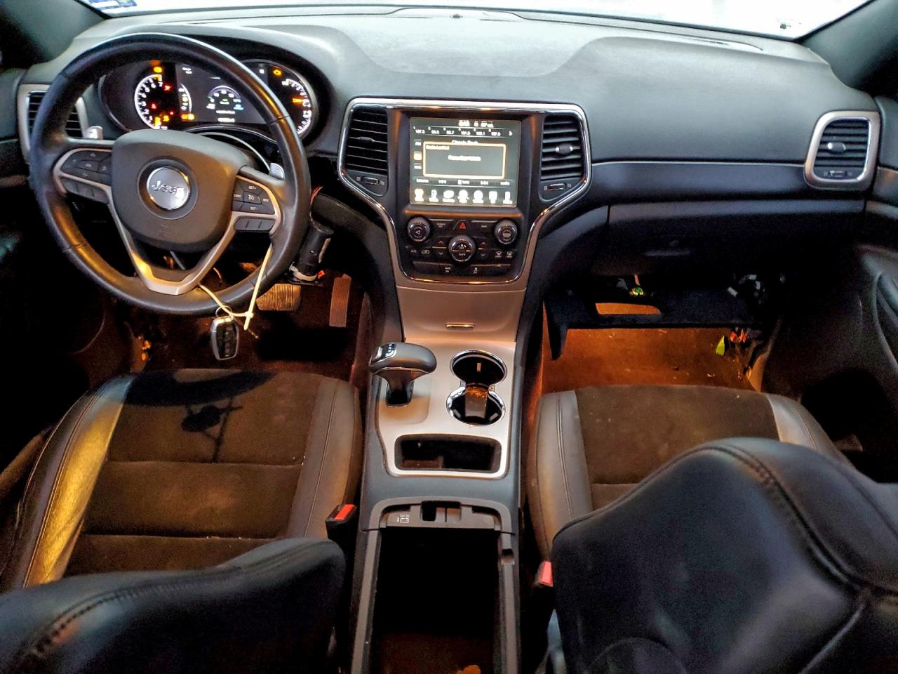 2015 JEEP GRAND CHEROKEE LAREDO photo 8