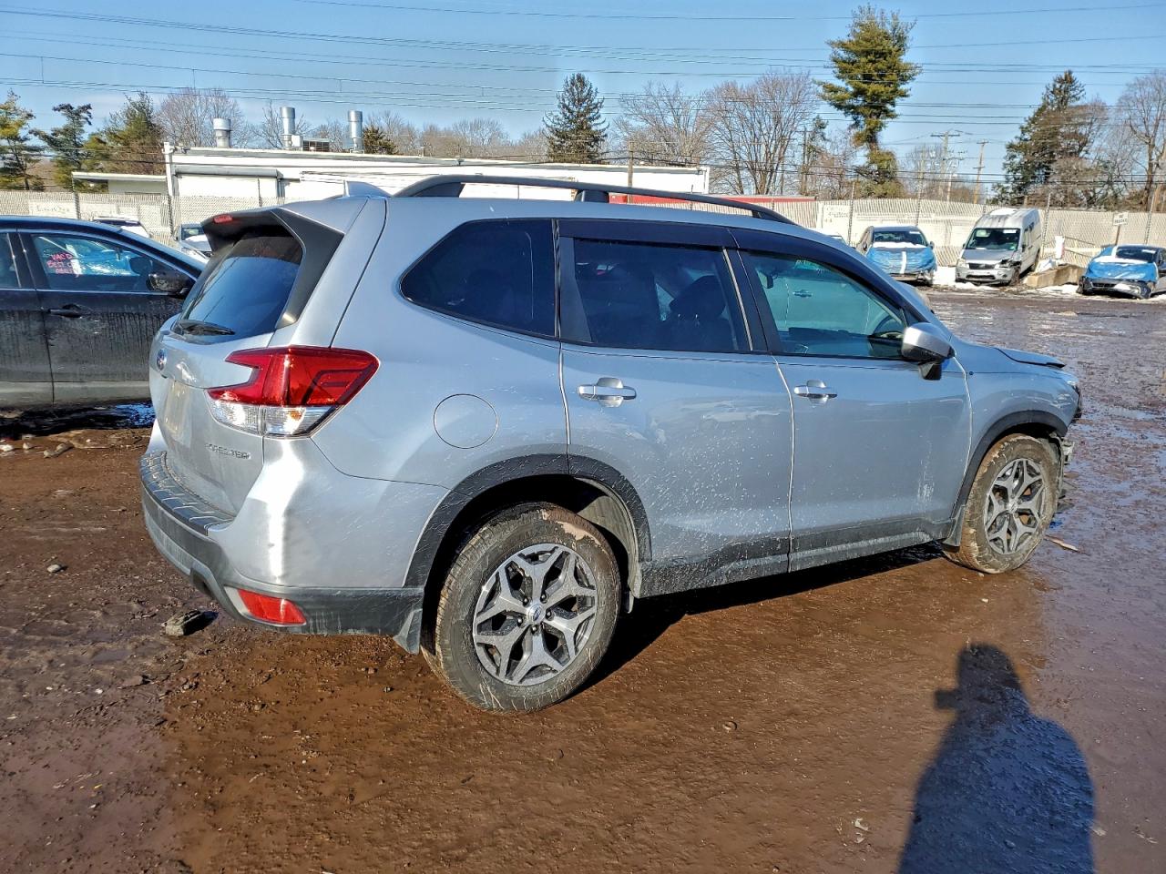 2019 SUBARU FORESTER PREMIUM photo 3