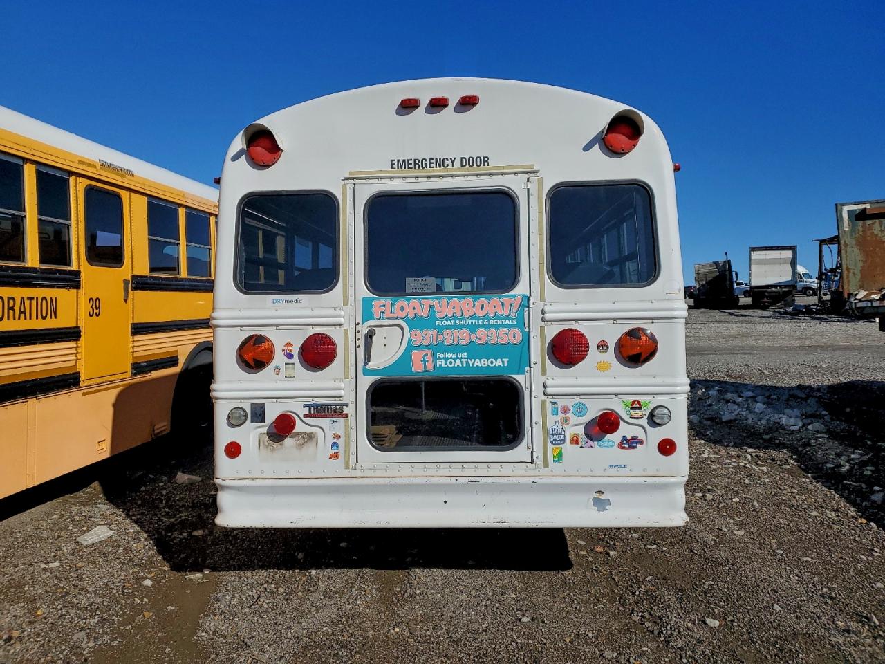 2003 GMC SAVANA BUS photo 16