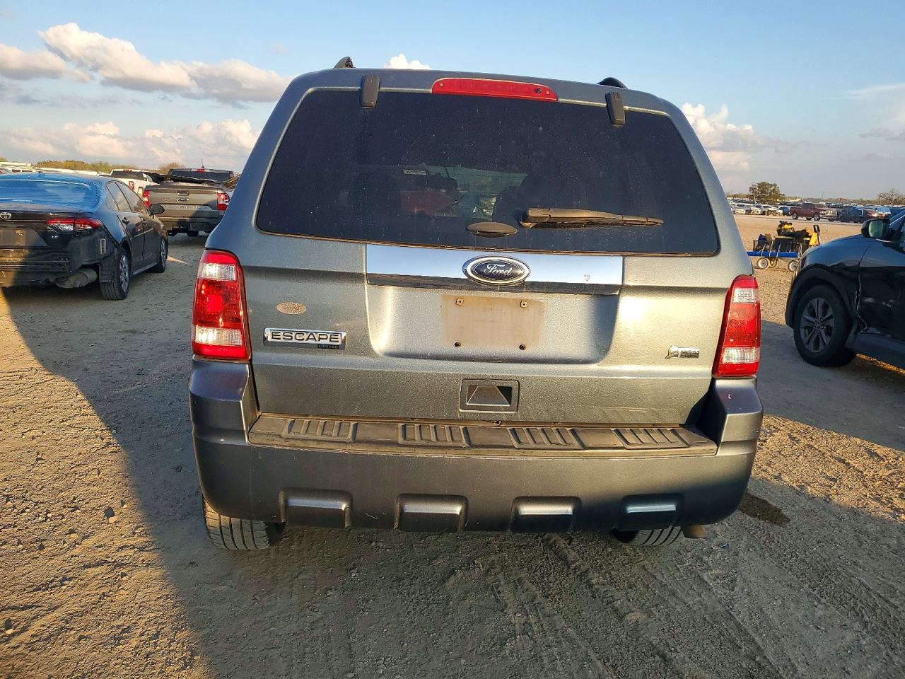 2011 FORD ESCAPE LIMITED photo 6