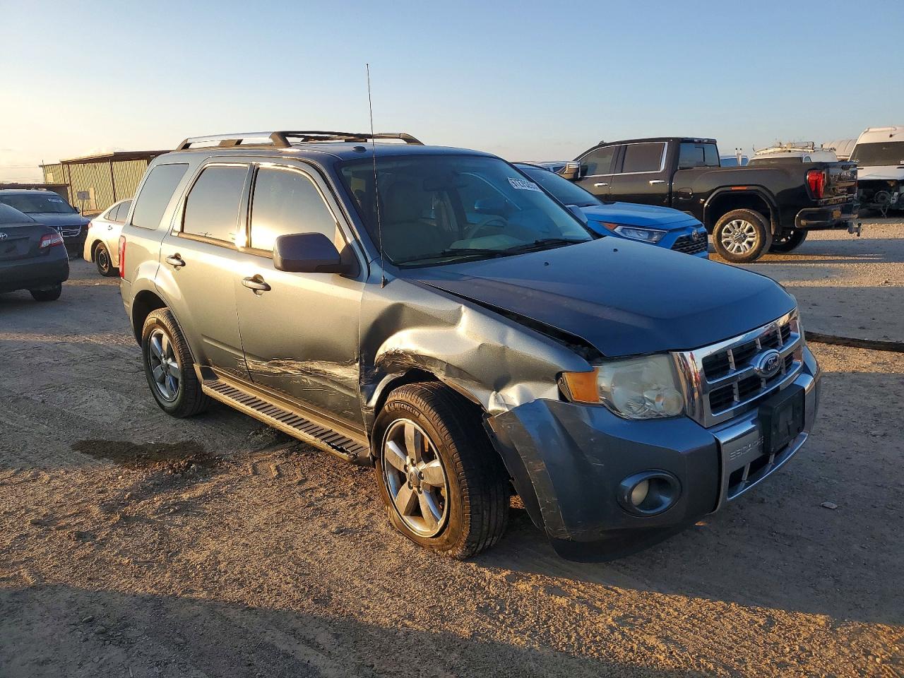 2011 FORD ESCAPE LIMITED photo 4